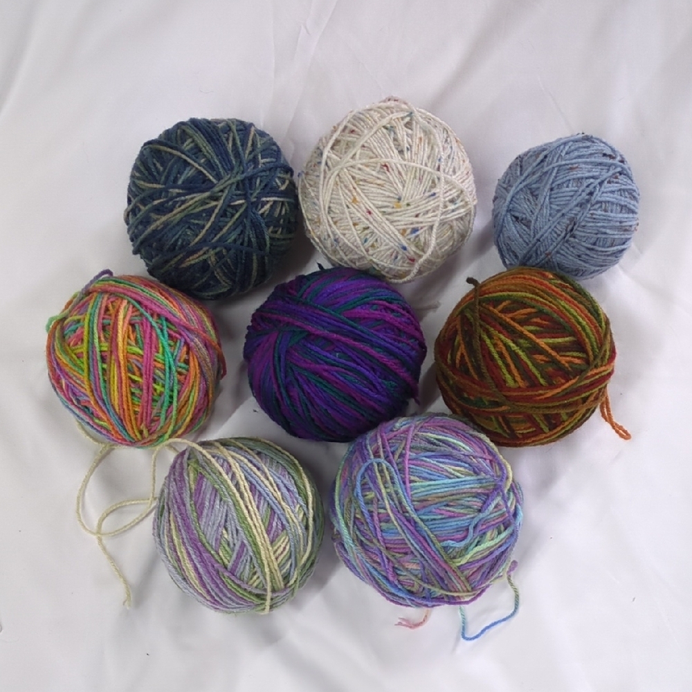 Colorful Yarn Ball Set